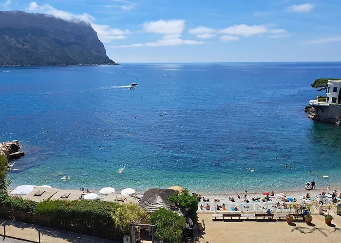 Superbe Appartement Piscine, Tennis, Vue Mer Et Decore Avec Gout