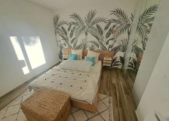 Superbe Appartement Piscine, Tennis, Vue Mer Et Decore Avec Gout