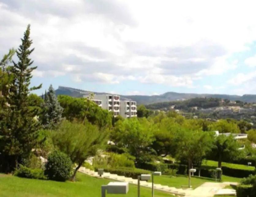 Apartment Superbe Piscine, Tennis, Vue Et Decore Avec Gout