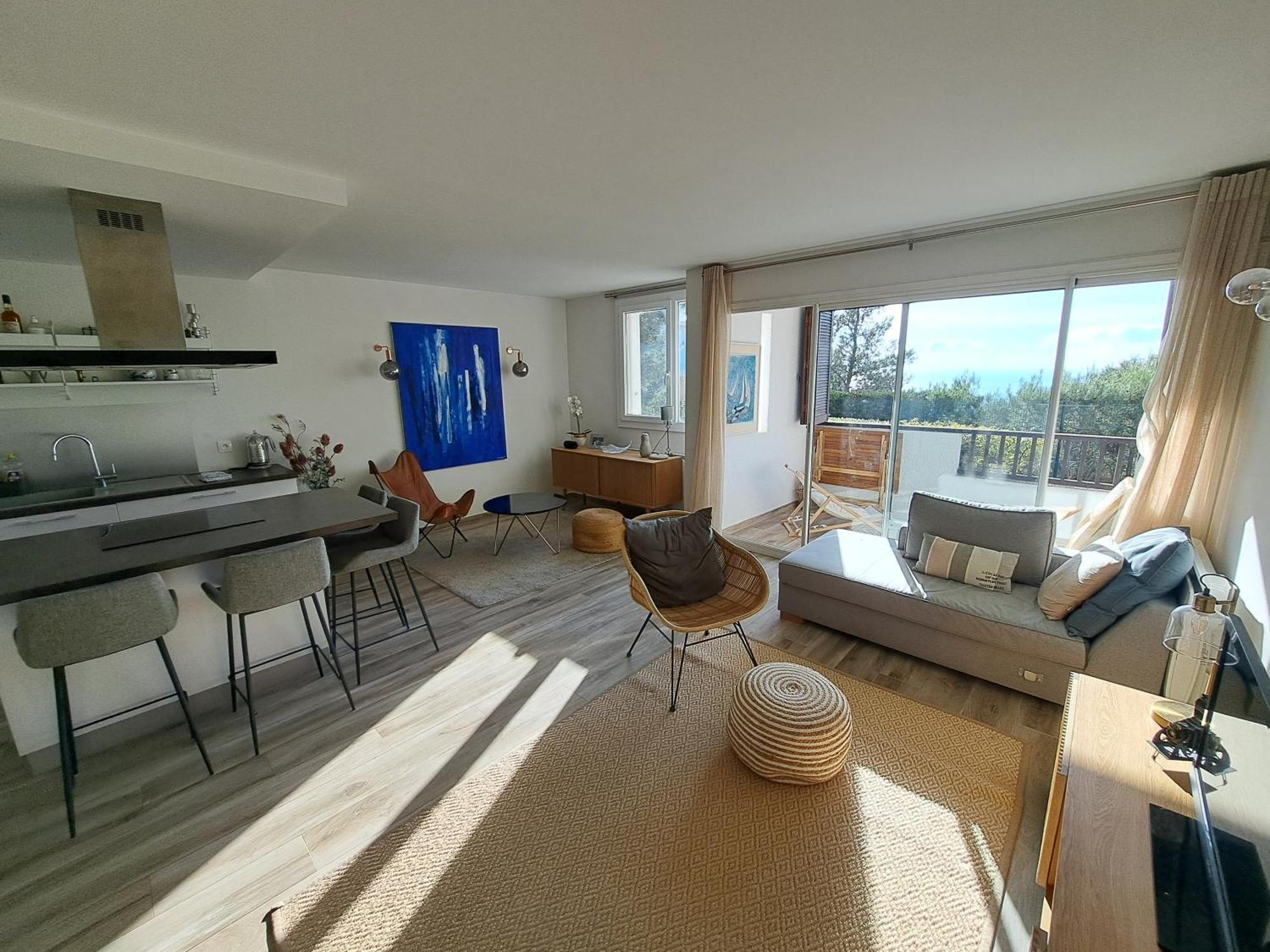 Superbe Piscine, Tennis, Vue Et Decore Avec Gout Apartment Cassis